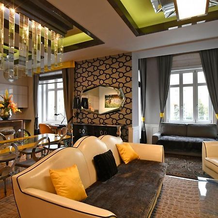 Luxuryflat Near Centre On118 Sqm, 3Br,2Bth,8Bed,Ac Apartment Budapest Bagian luar foto