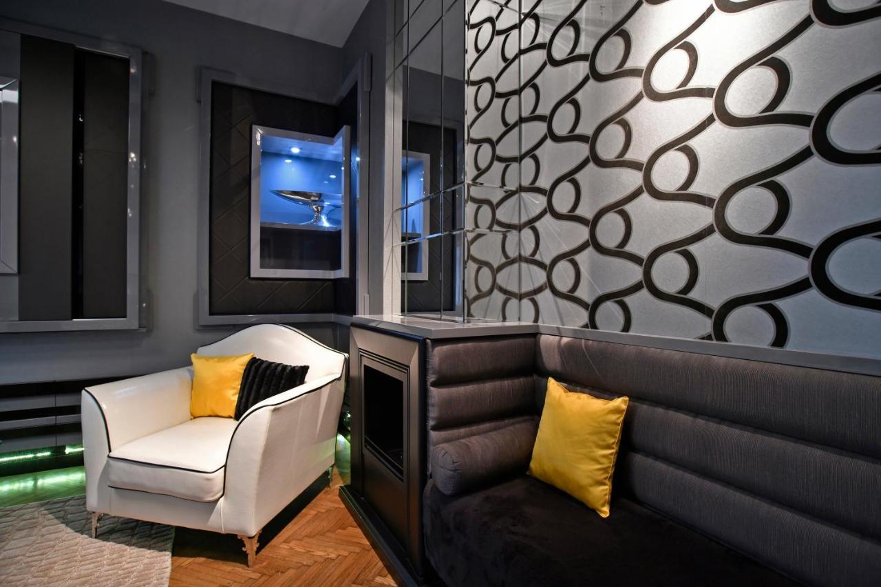 Luxuryflat Near Centre On118 Sqm, 3Br,2Bth,8Bed,Ac Apartment Budapest Bagian luar foto