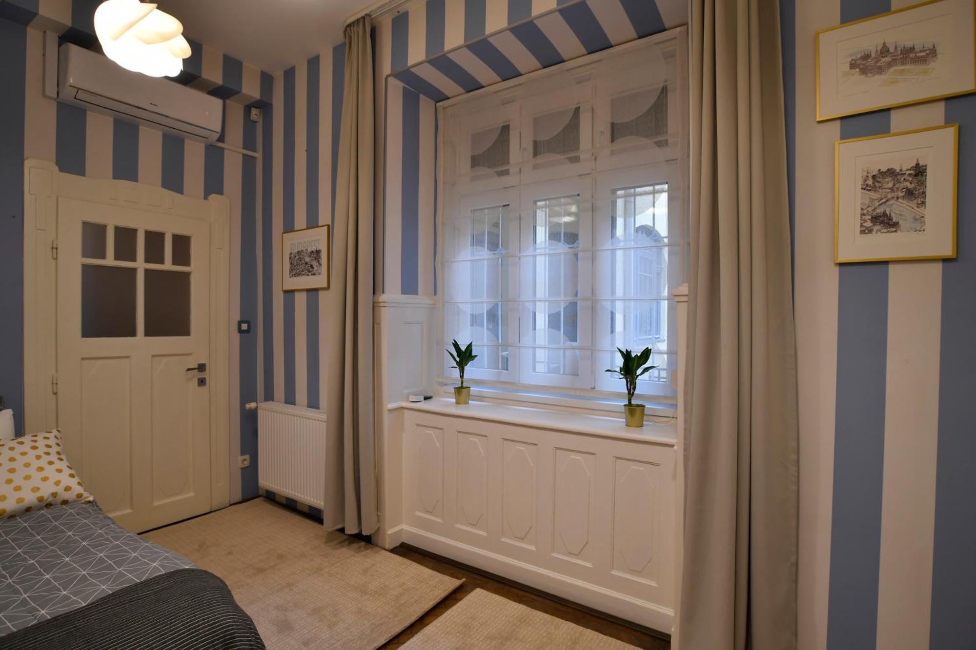 Luxuryflat Near Centre On118 Sqm, 3Br,2Bth,8Bed,Ac Apartment Budapest Bagian luar foto