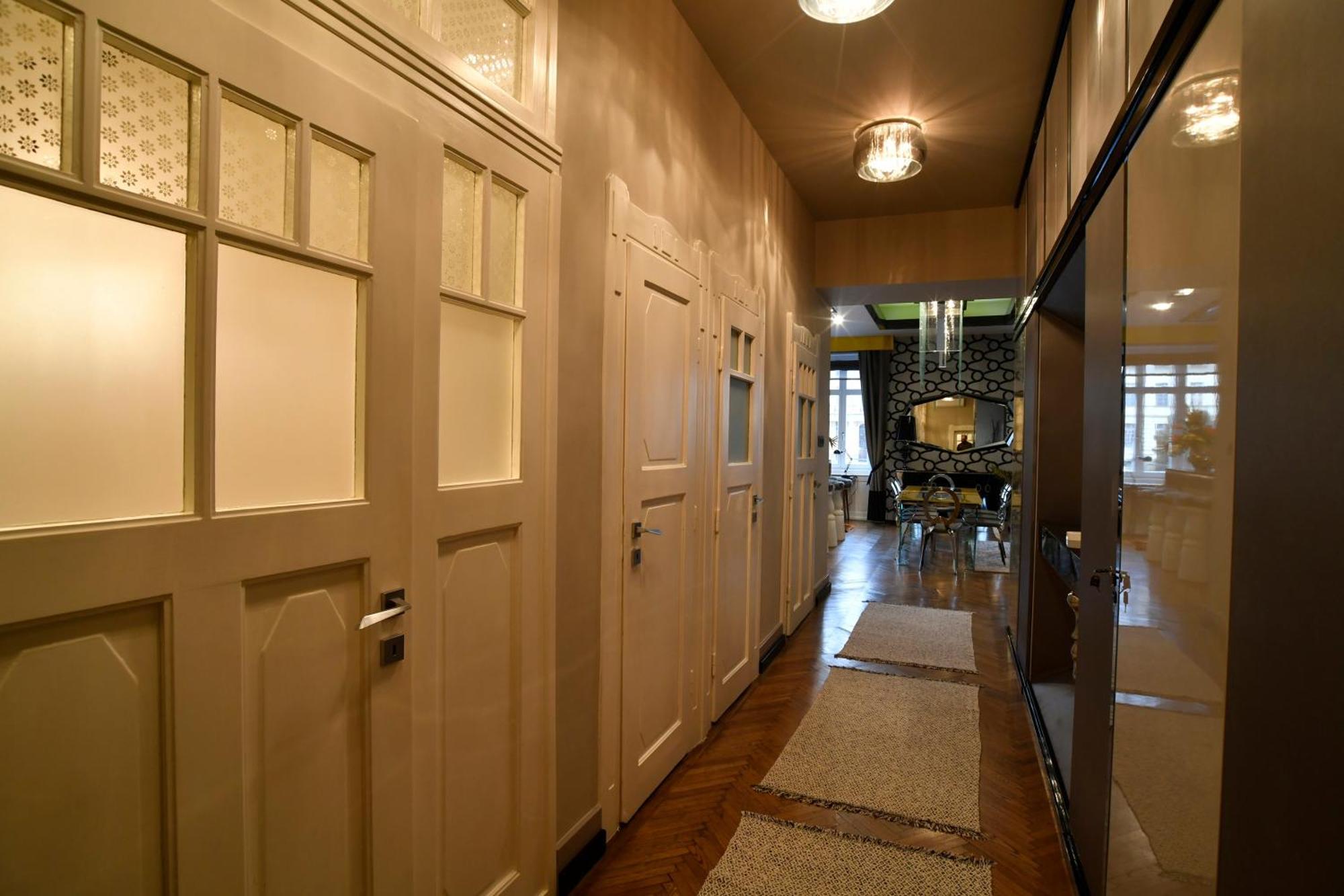 Luxuryflat Near Centre On118 Sqm, 3Br,2Bth,8Bed,Ac Apartment Budapest Bagian luar foto