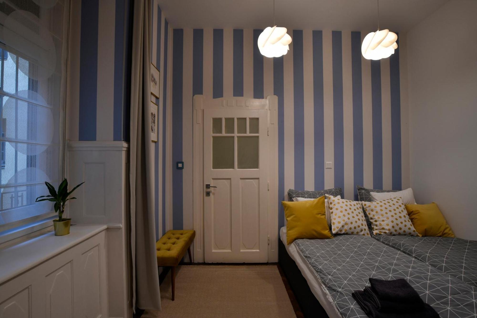 Luxuryflat Near Centre On118 Sqm, 3Br,2Bth,8Bed,Ac Apartment Budapest Bagian luar foto