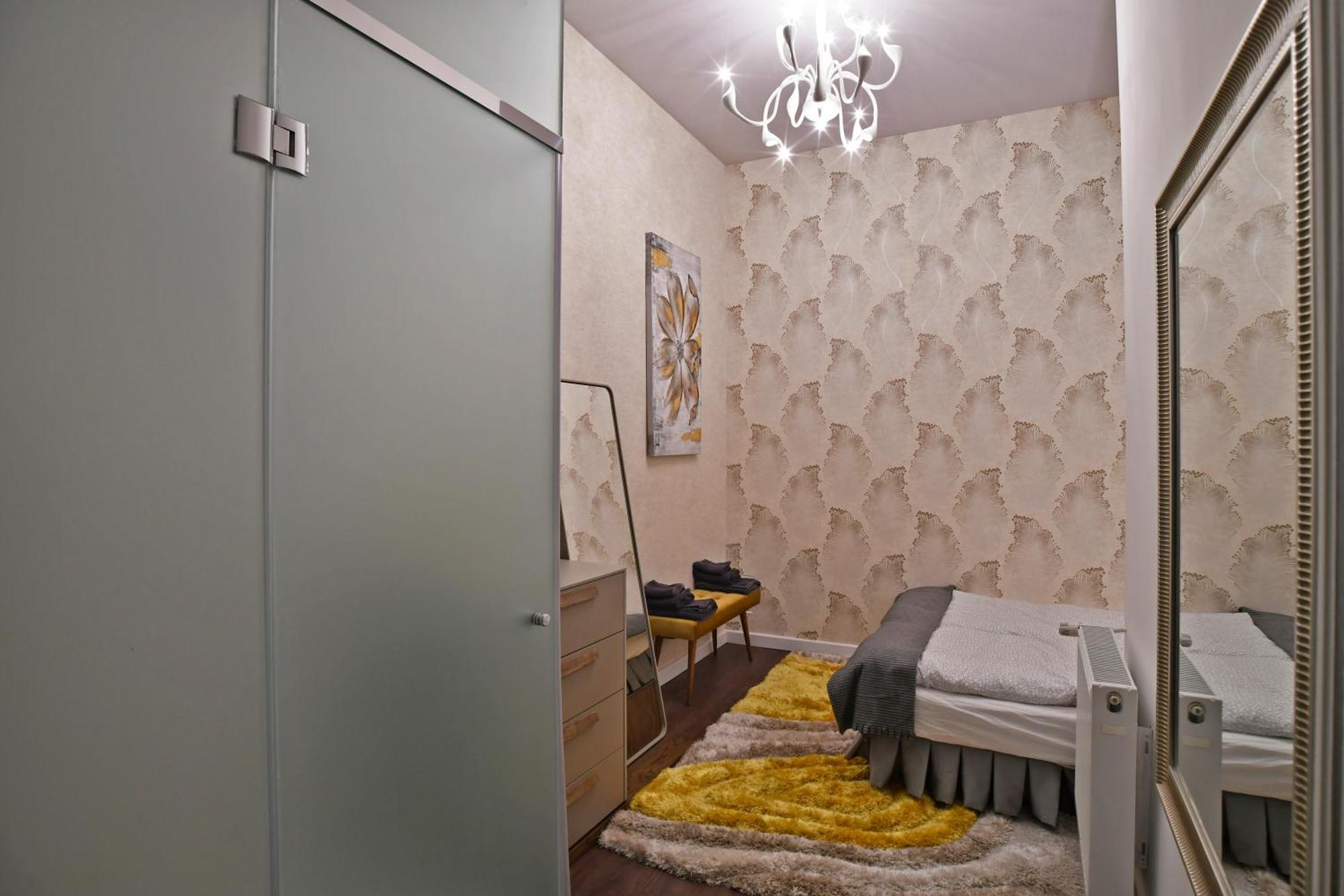 Luxuryflat Near Centre On118 Sqm, 3Br,2Bth,8Bed,Ac Apartment Budapest Bagian luar foto
